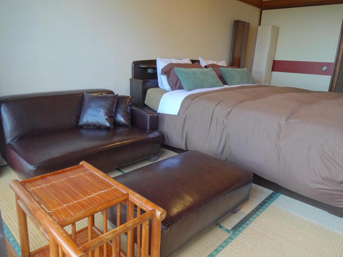 Ryokan Izuna Atami  Bagian luar foto