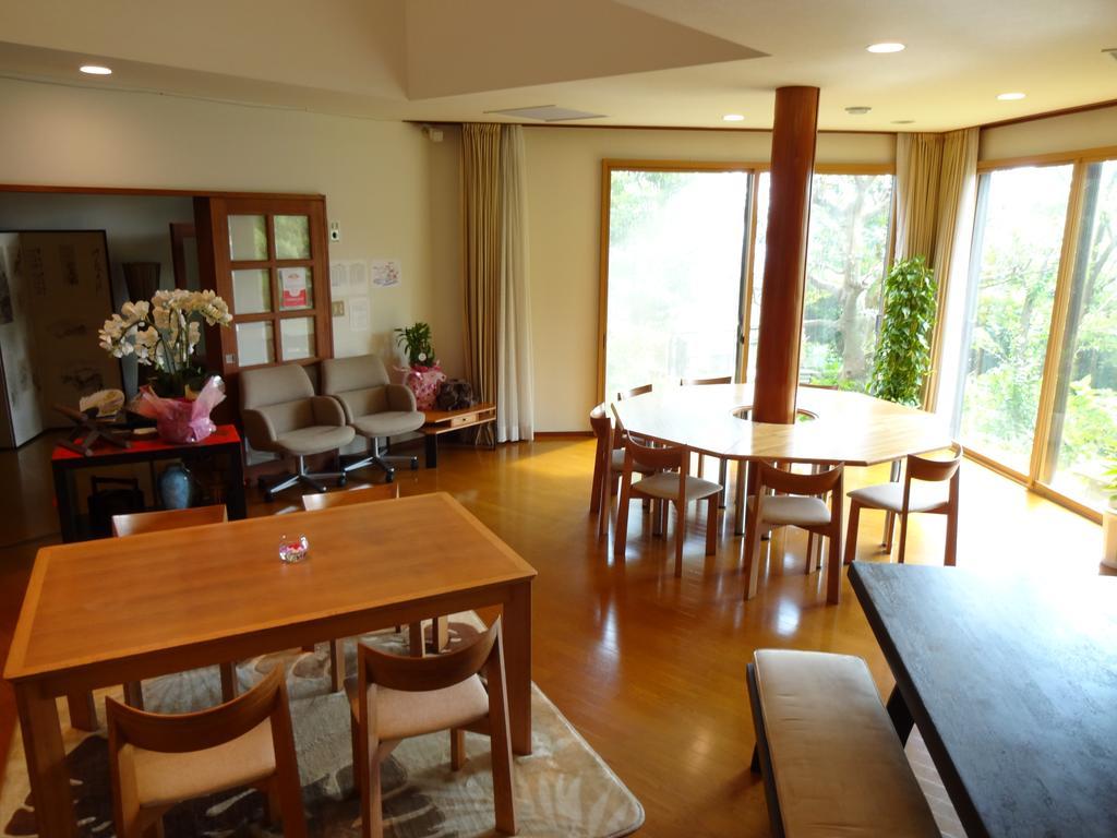 Ryokan Izuna Hotel Atami  Bagian luar foto